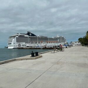 Meet your Posher, Maria